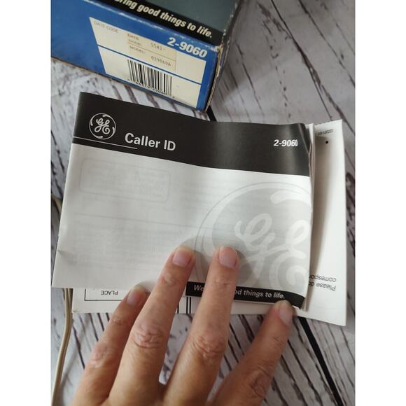 GE Caller ID Name & Phone Number Display 2 languages Model 2-9060 Un Tested - Picture 3 of 10